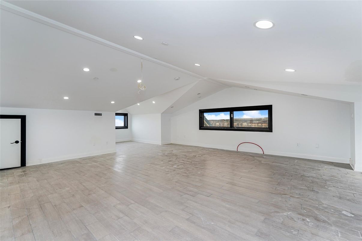 Empty room, Interior, Pendant Lights, Recessed Lighting, Wood Texture Flooring
