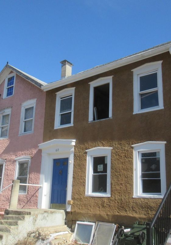 Exterior, Facade, Rowhouse