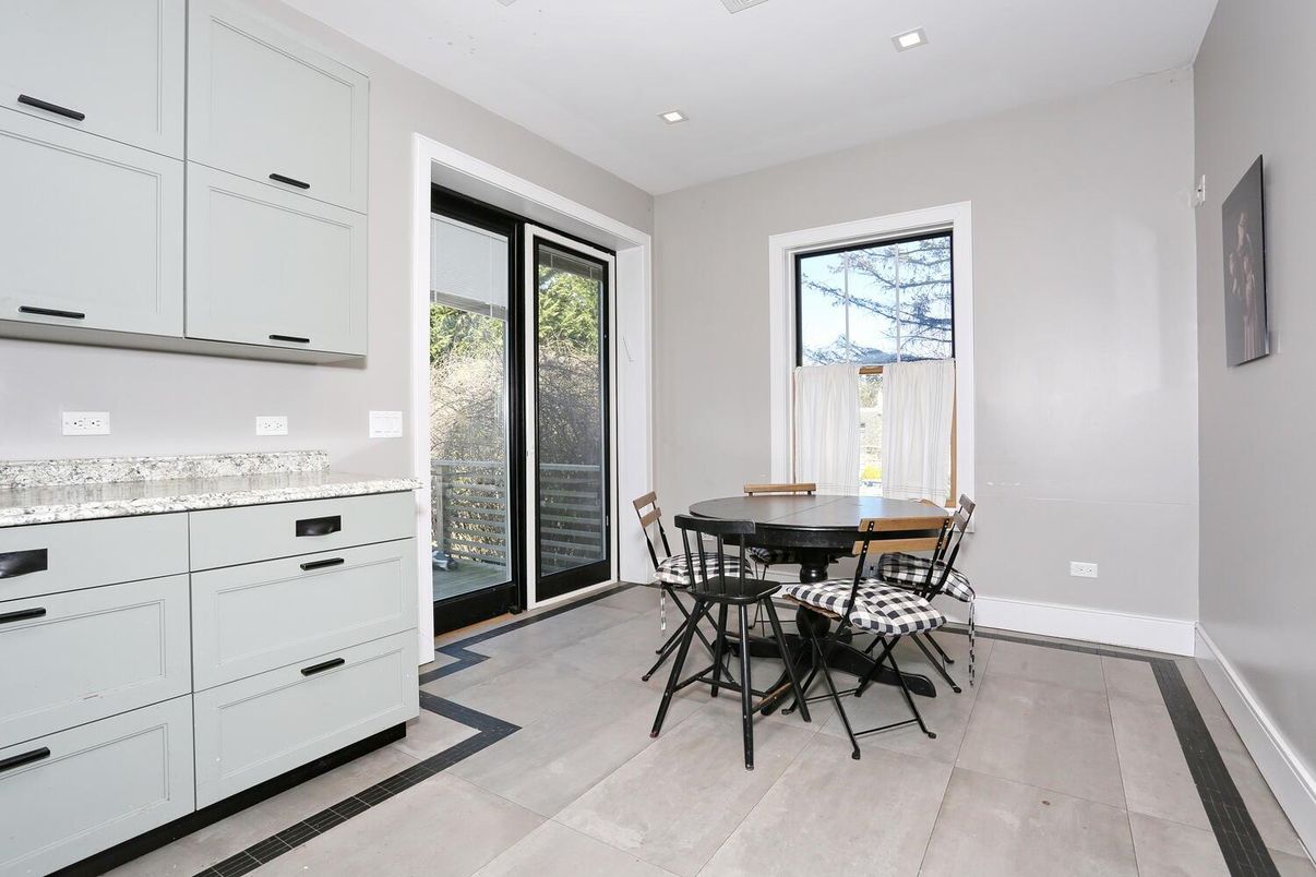 Dining room, Interior, Recessed Lighting