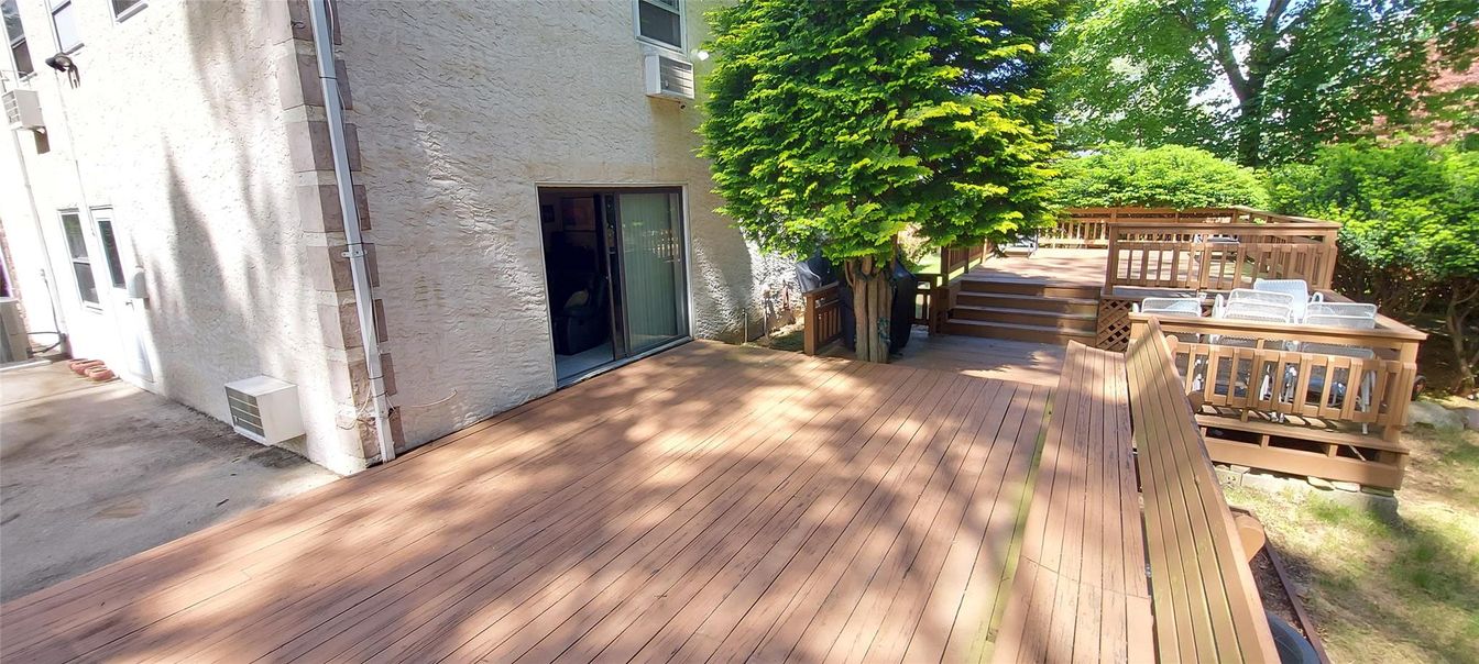 Exterior, Outdoor Kitchen