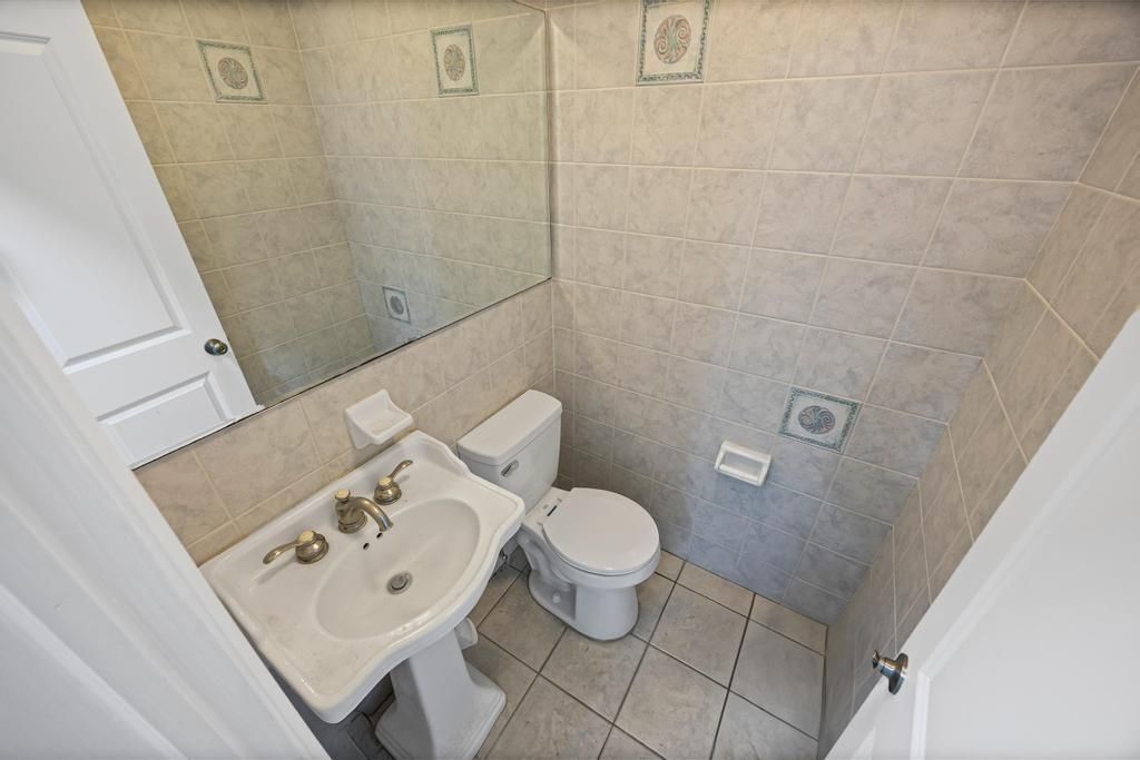 Bathroom, Interior
