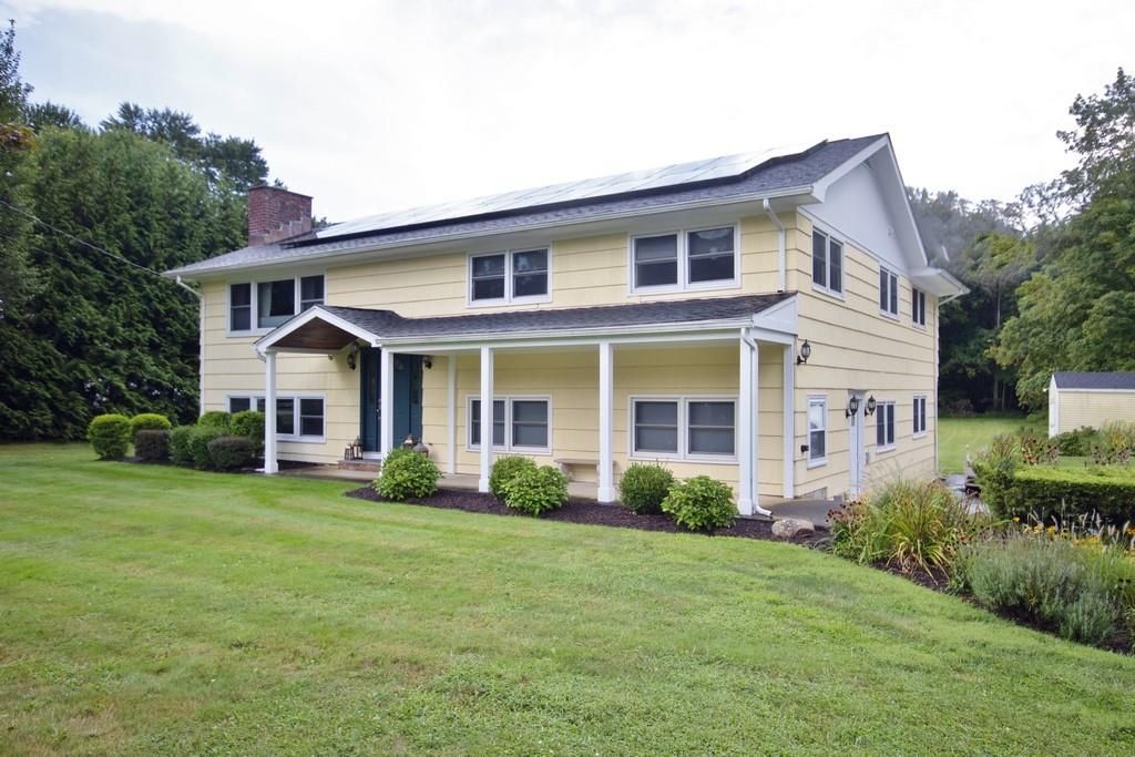Backyard, Exterior, Facade, Solar Panels, American Foursquare