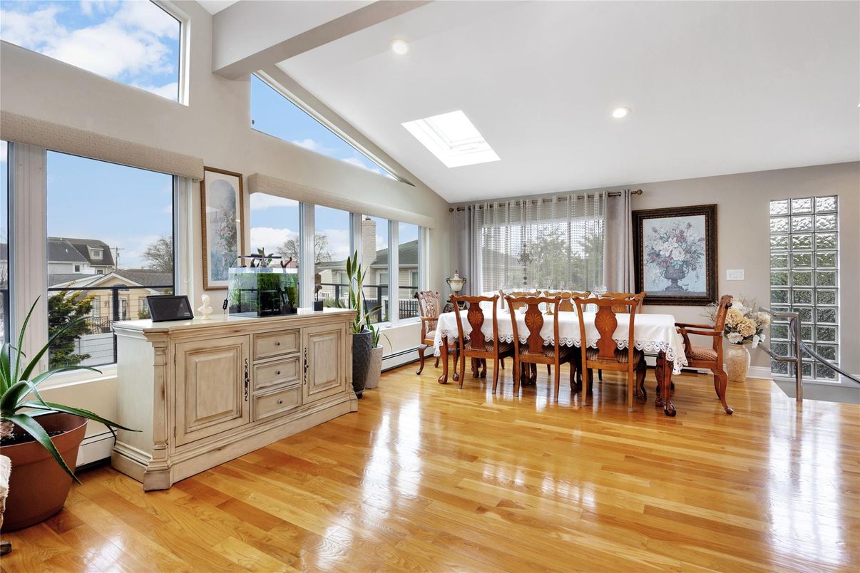 Dining room, Interior, Recessed Lighting, Wood Texture Flooring