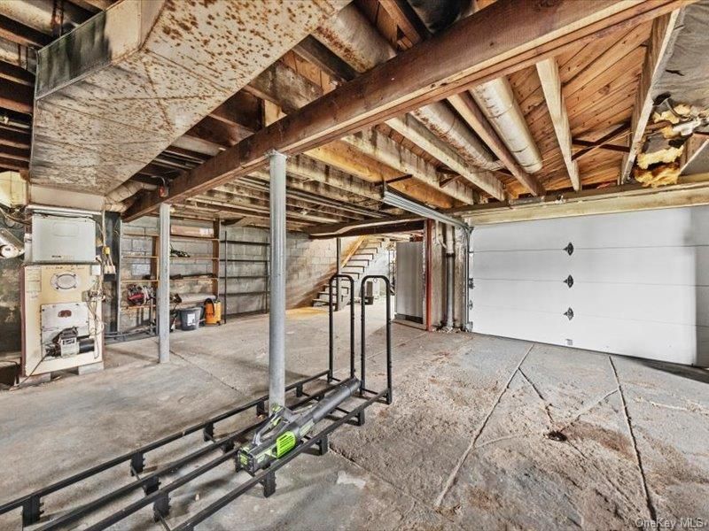Fitness Equipment, Interior, Wooden Beams, Wooden Ceilings