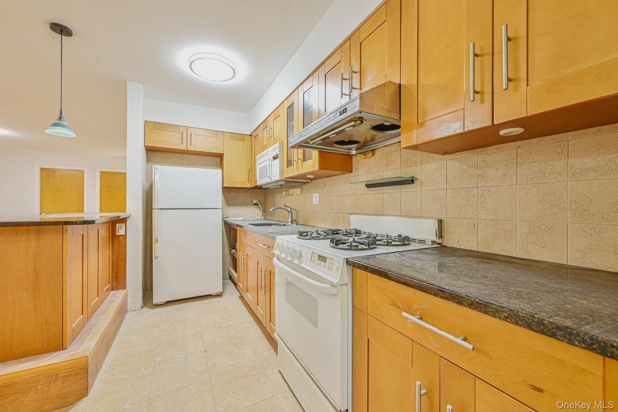 Interior, Kitchen, Pendant Lights
