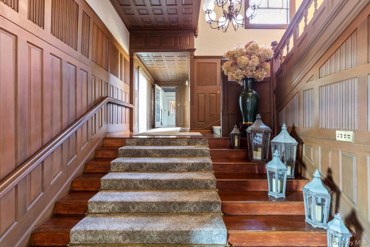 Chandelier, Interior, Wooden Walls