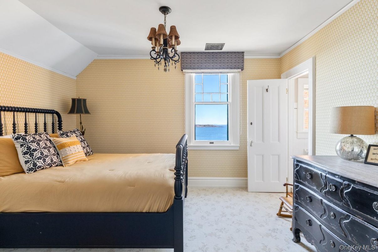 Bedroom, Chandelier, Interior, Water