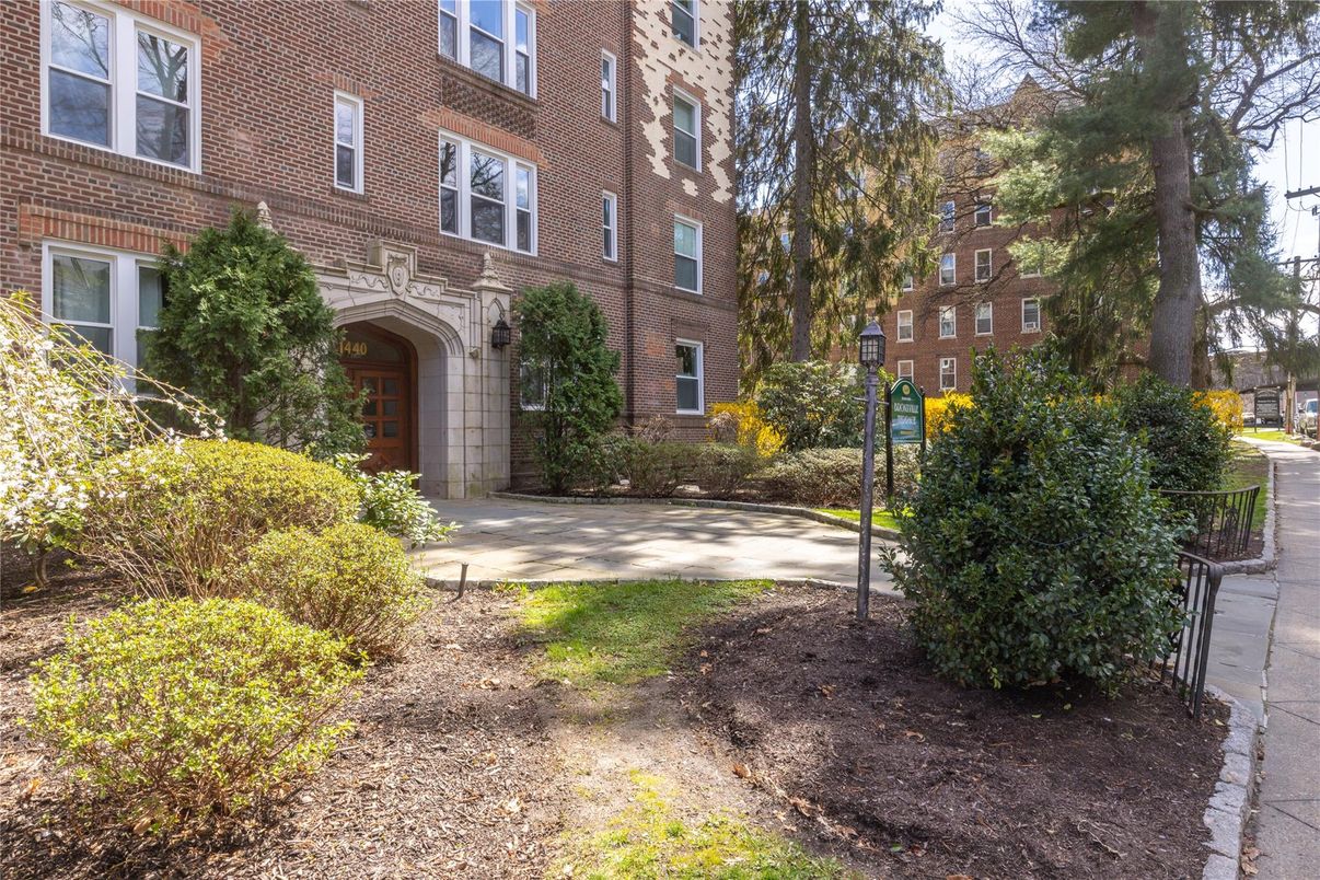 Exterior, Facade, Brick Facade, Condo Building