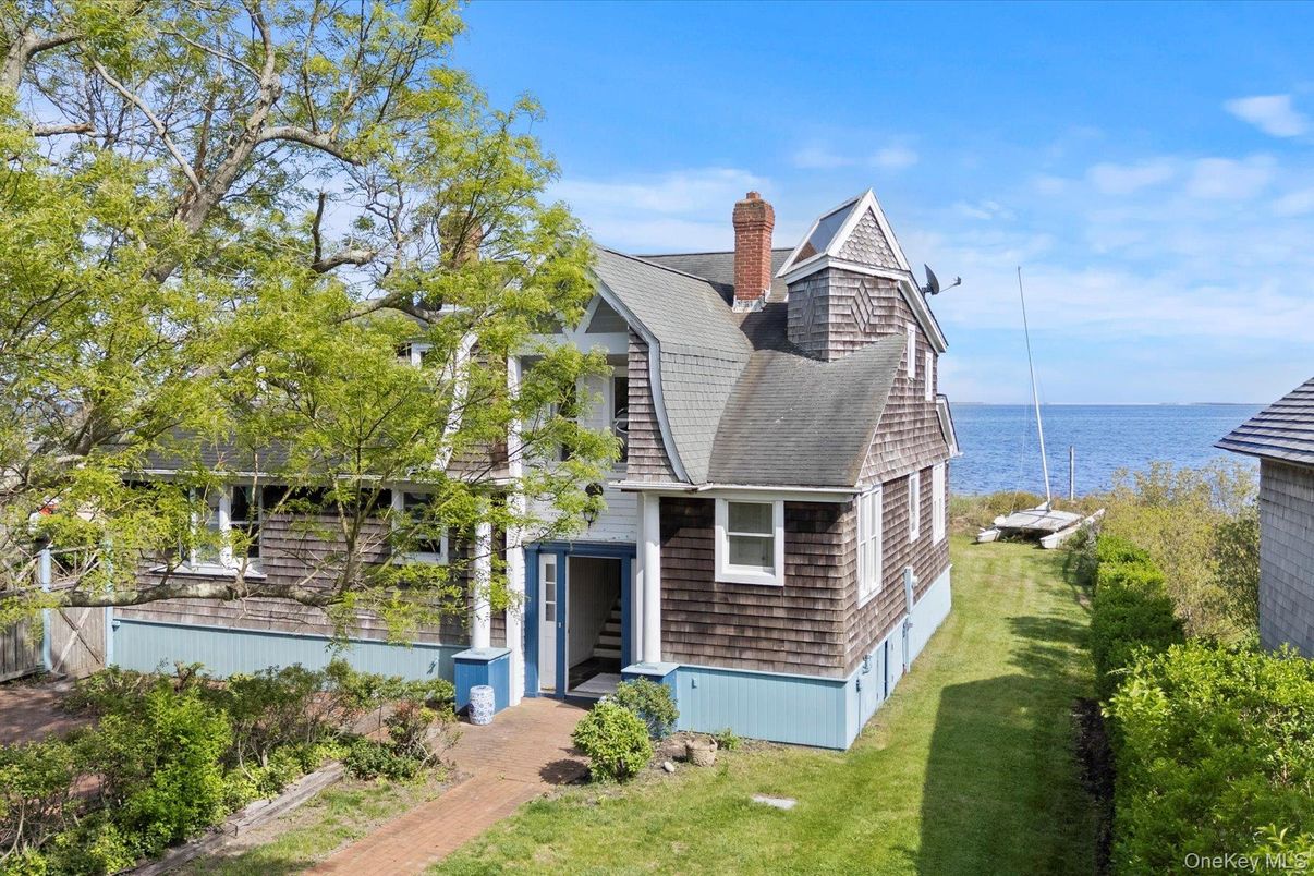 Backyard, Exterior, Water