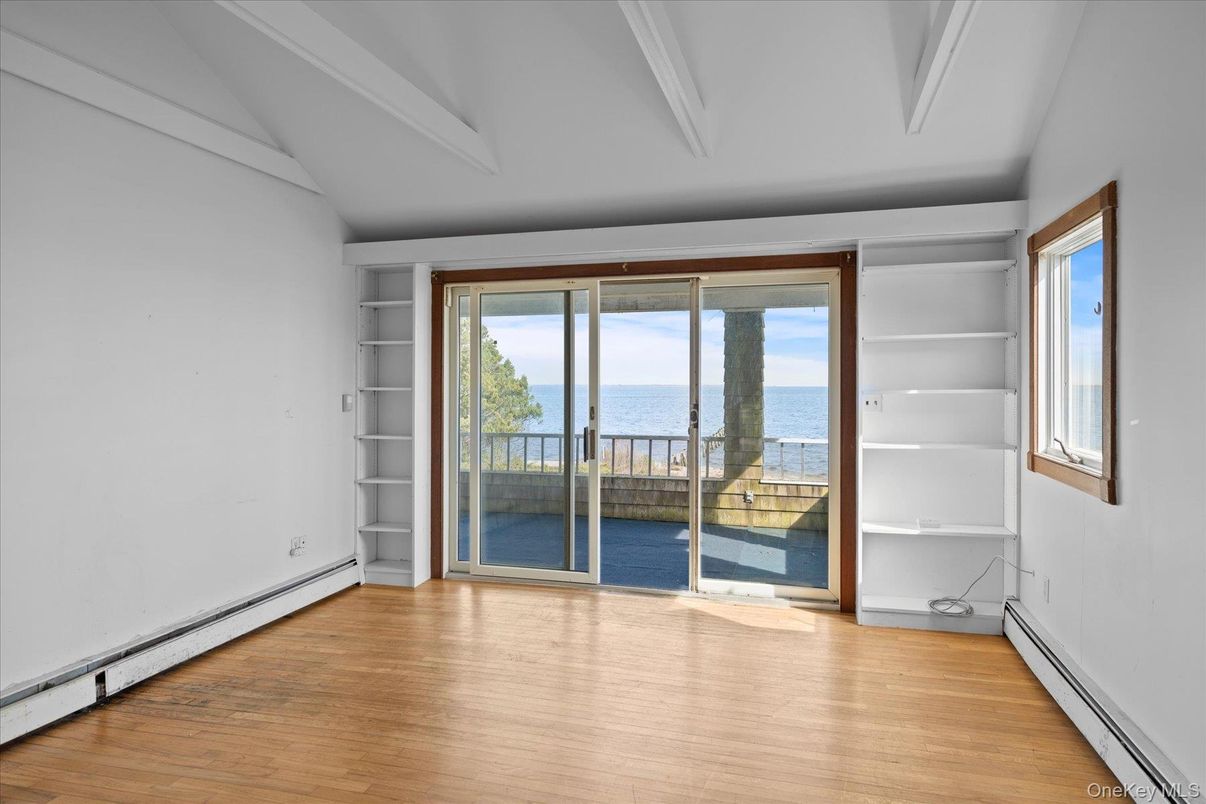 Empty room, Interior, Water, Wood Texture Flooring