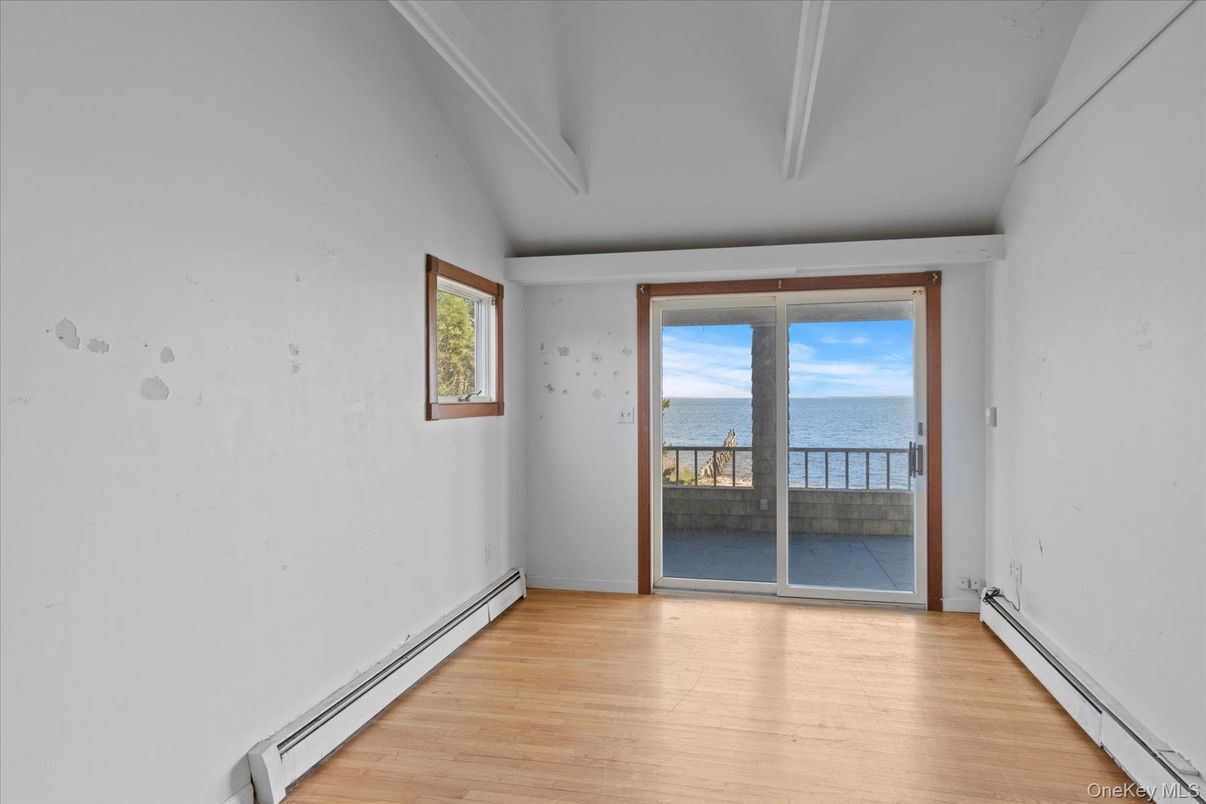Empty room, Interior, Water, Wood Texture Flooring