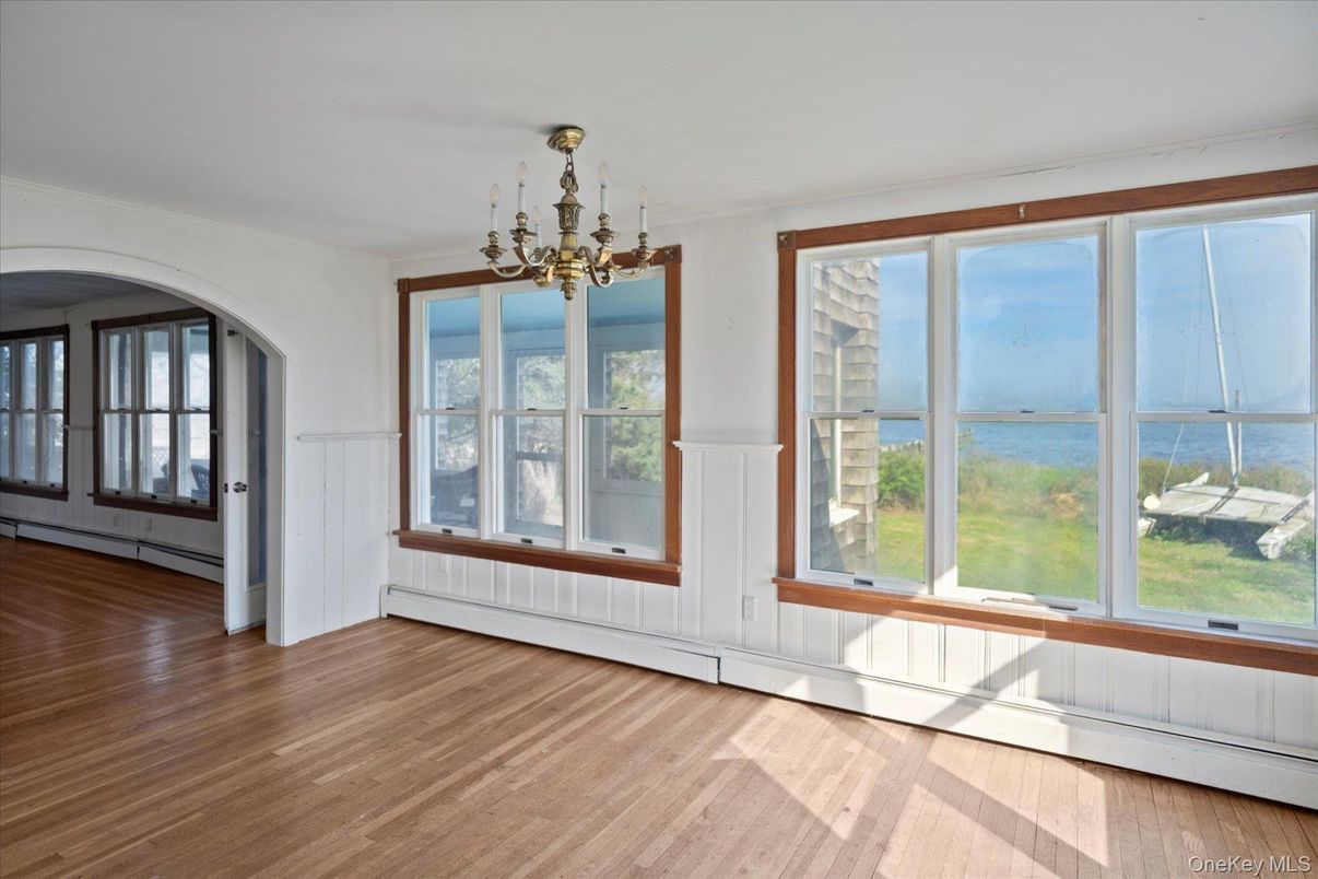 Chandelier, Empty room, Interior, Wood Texture Flooring