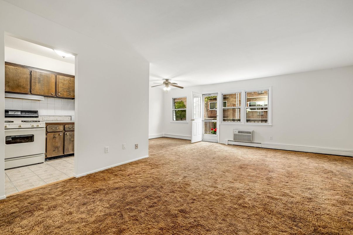 Empty room, Interior, Kitchen