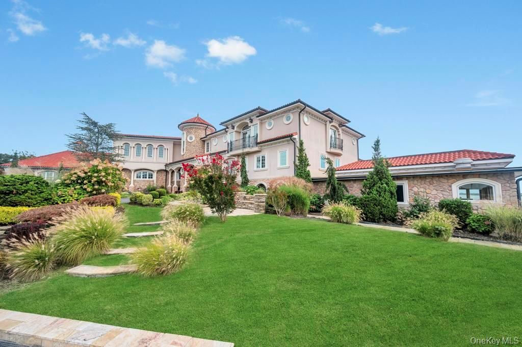 Backyard, Exterior, Facade, Brick Facade, Mediterranean