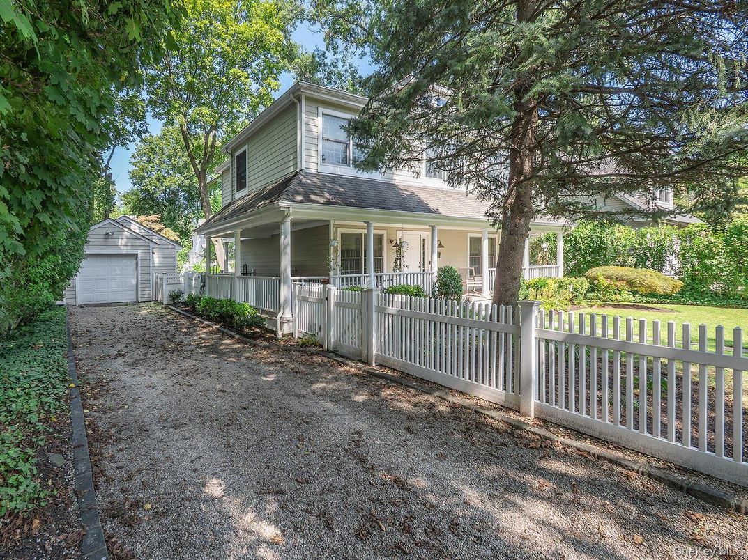 Backyard, Detached Garage, Exterior