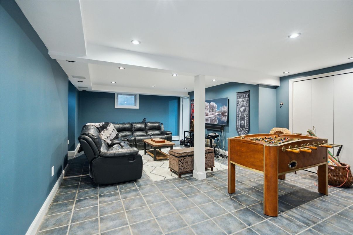 Game Room, Interior, Living room, Recessed Lighting