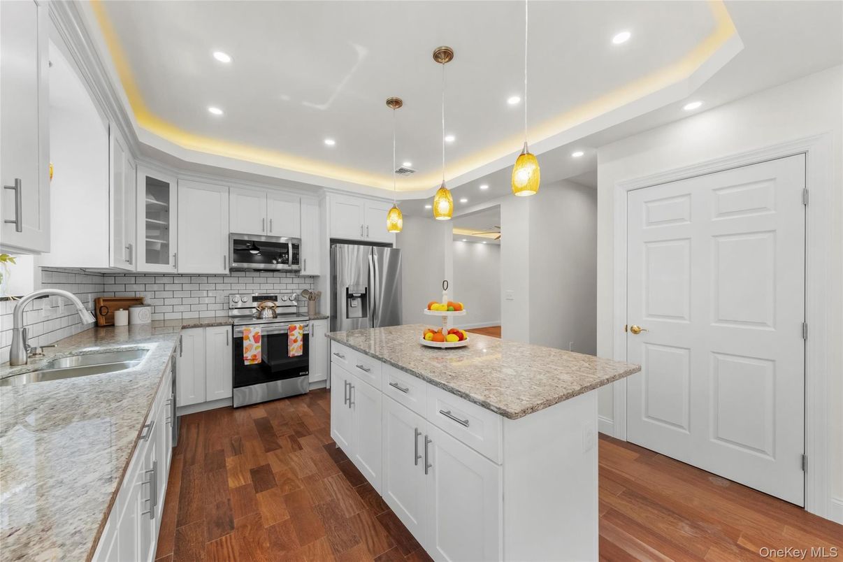 Interior, Kitchen, Pendant Lights, Recessed Lighting, Stainless Steel Appliances, Wood Texture Flooring