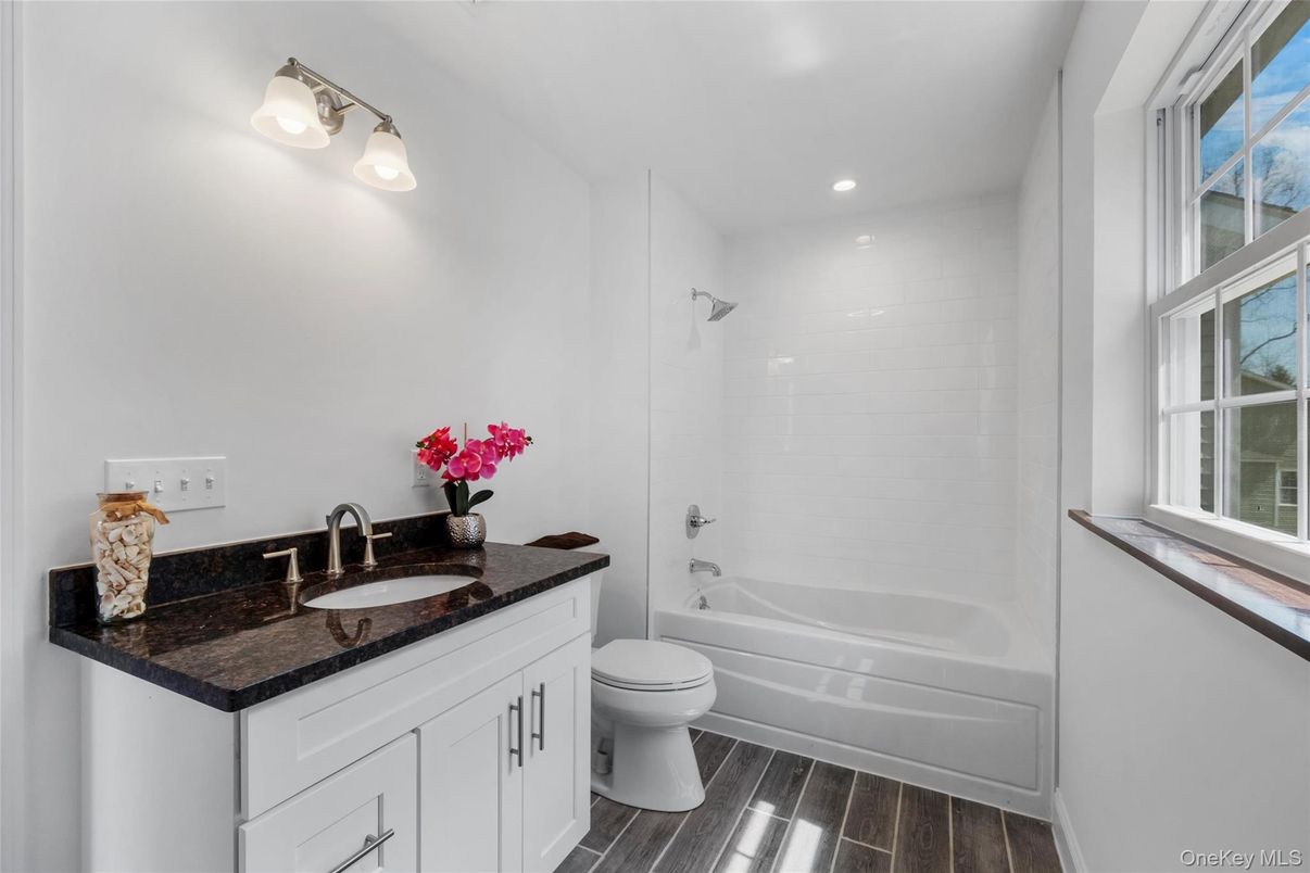 Bathroom, Interior, Recessed Lighting, Wood Texture Flooring