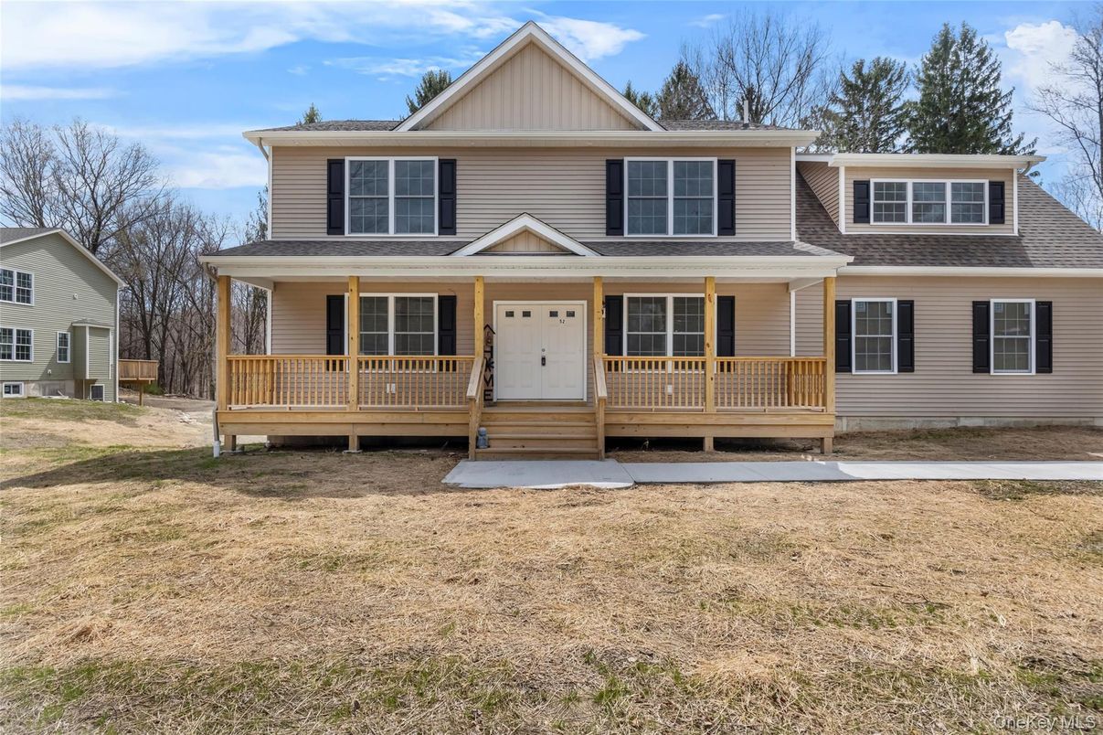 Exterior, Facade, Farmhouse