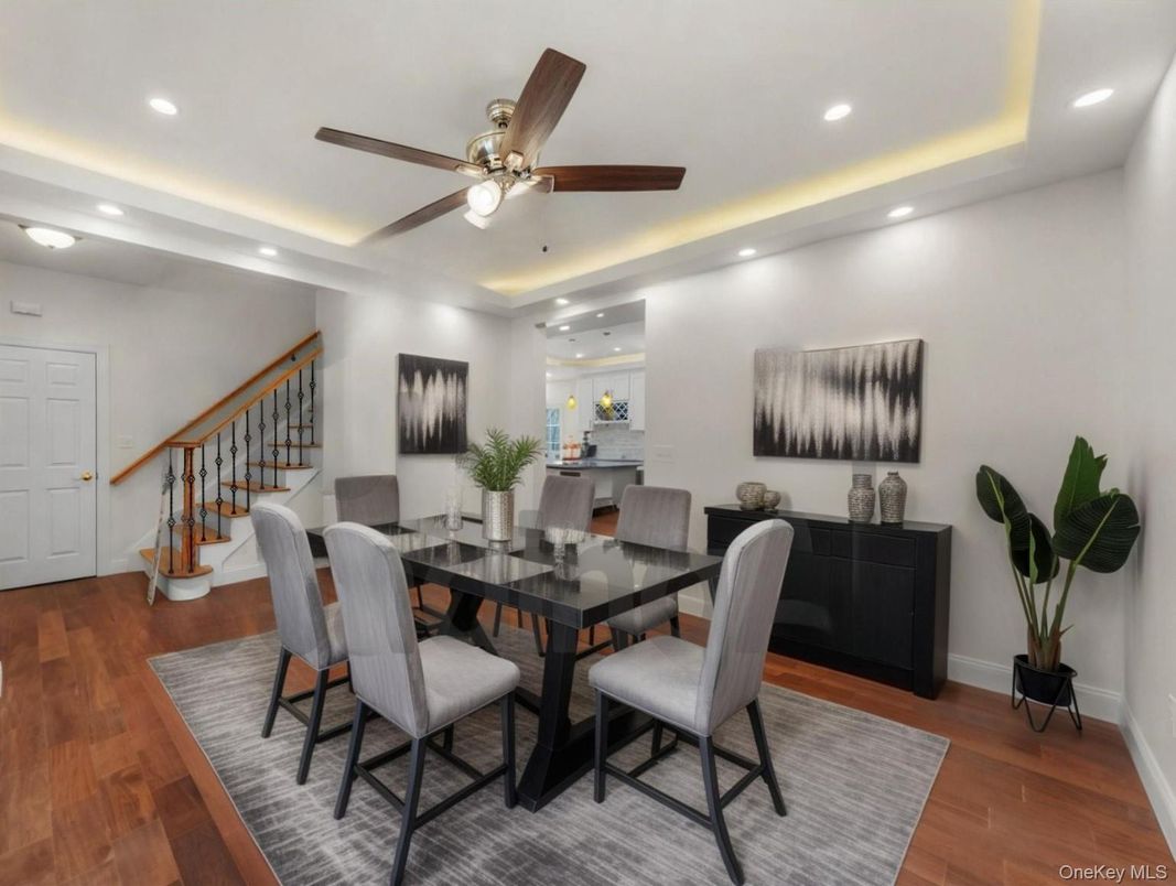Dining room, Interior, Recessed Lighting, Wood Texture Flooring