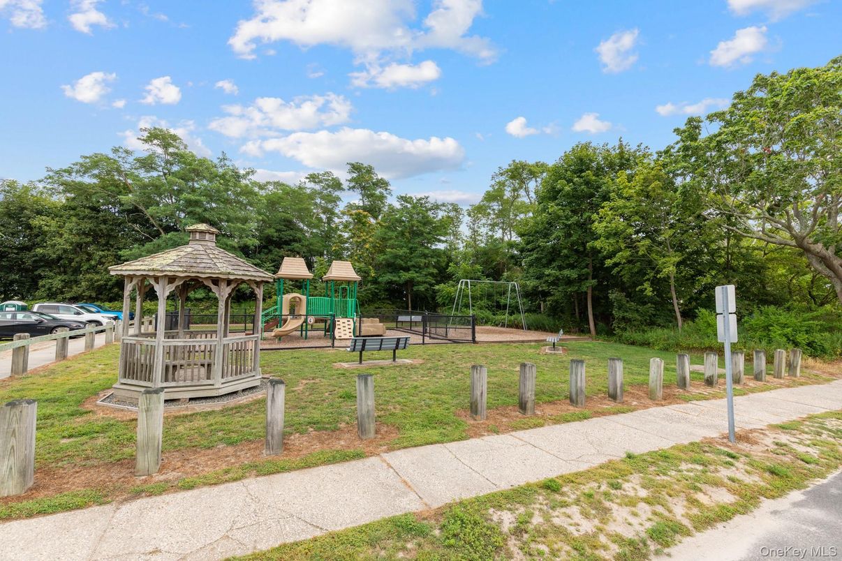 Backyard, Exterior, Playground