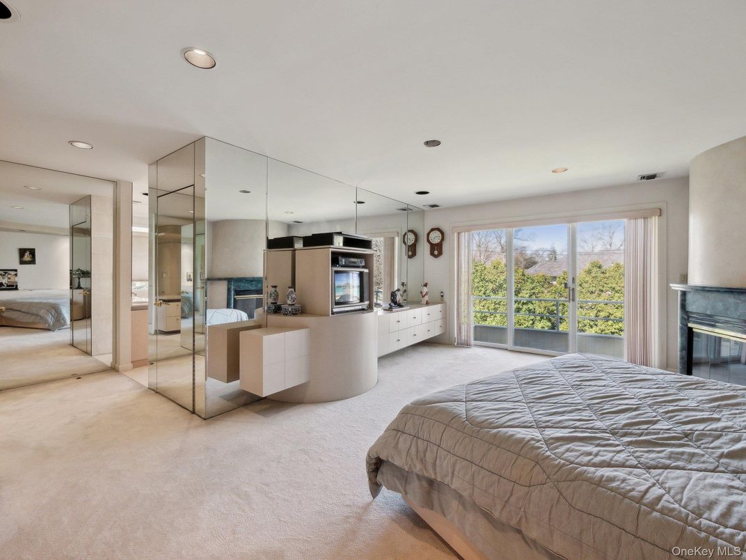 Bedroom, Fireplace, Interior, Recessed Lighting