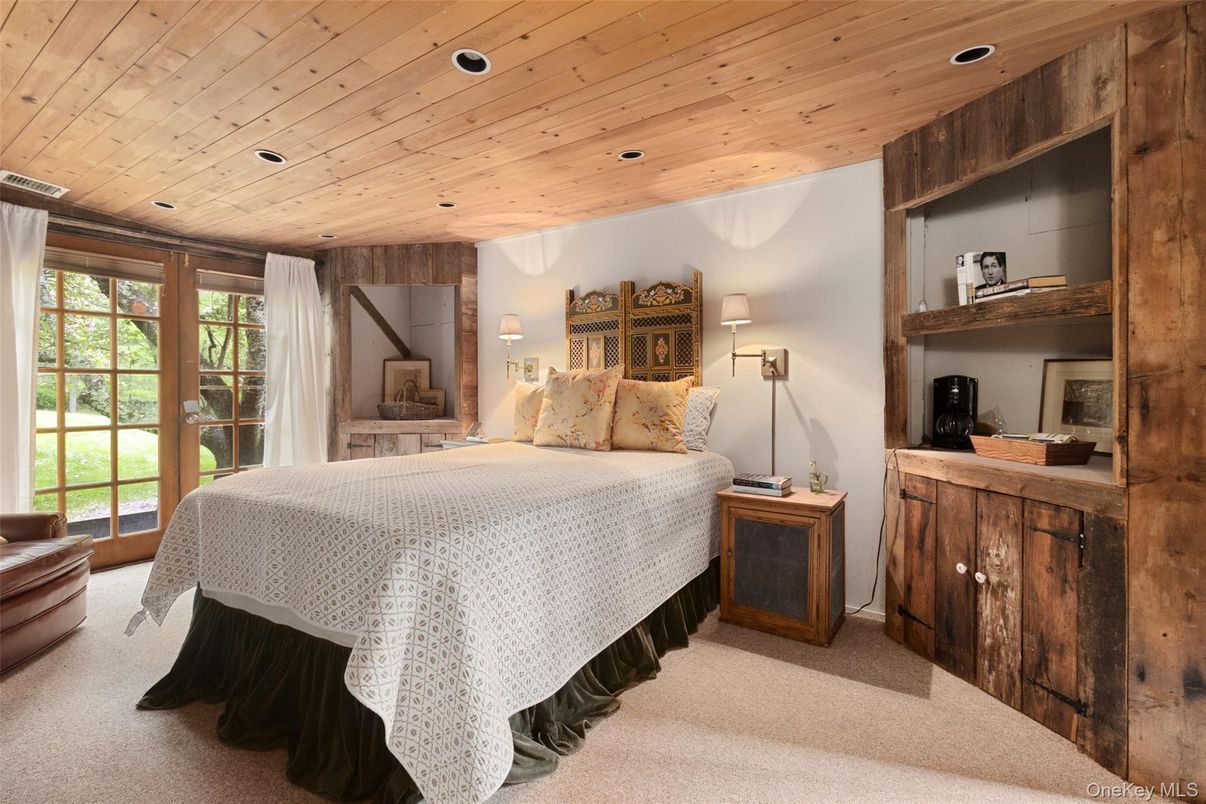 Bedroom, Interior, Recessed Lighting, Wooden Ceilings