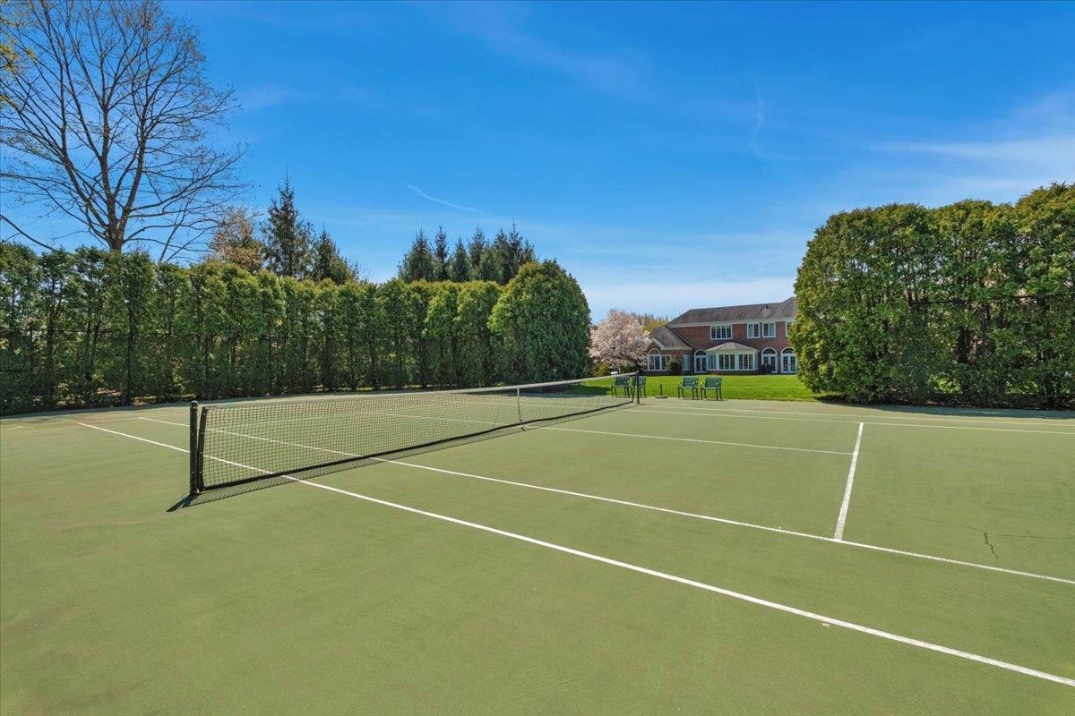 Exterior, Tennis Courts
