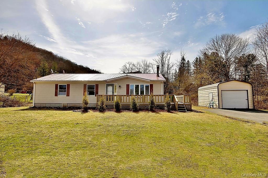 Backyard, Detached Garage, Exterior