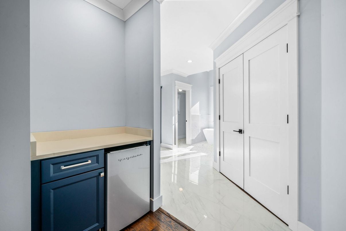 Interior, Marble, Recessed Lighting