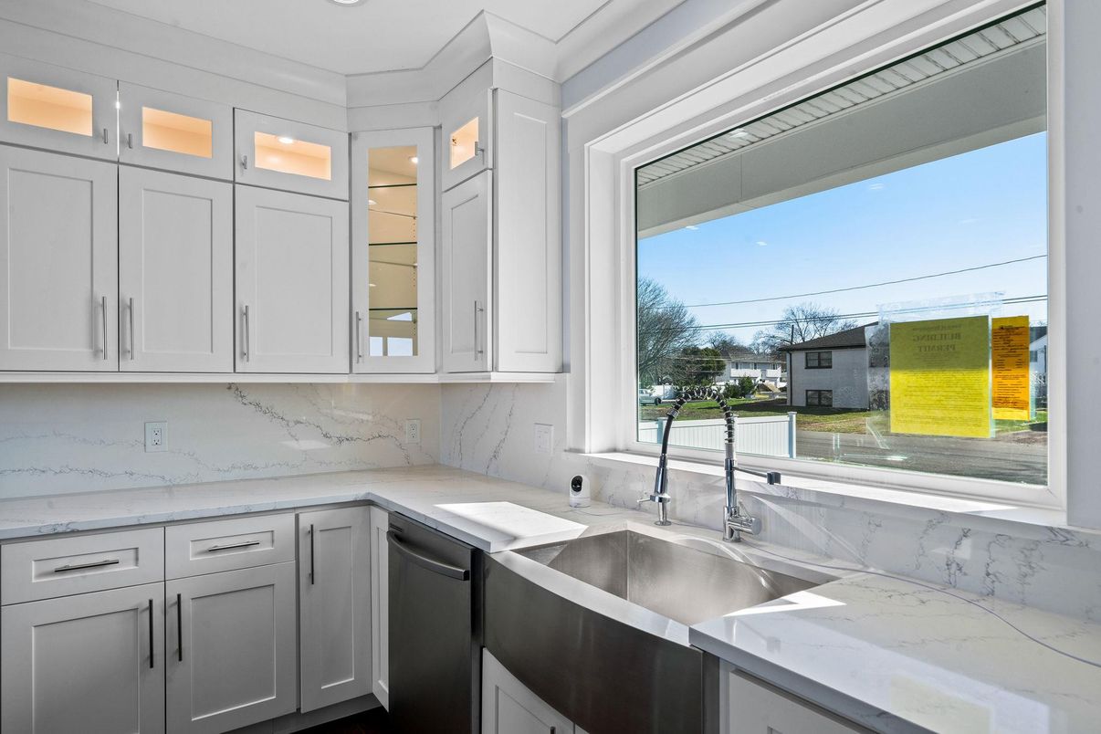 Interior, Kitchen, Marble Walls, Recessed Lighting