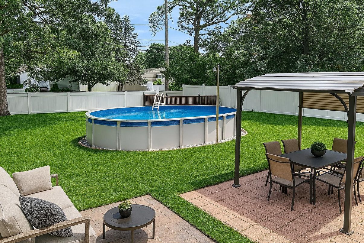 Backyard, Exterior, Pool