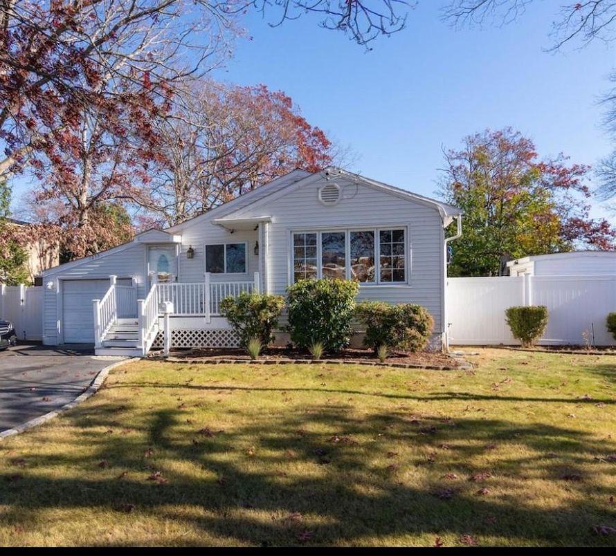 Backyard, Detached Garage, Exterior