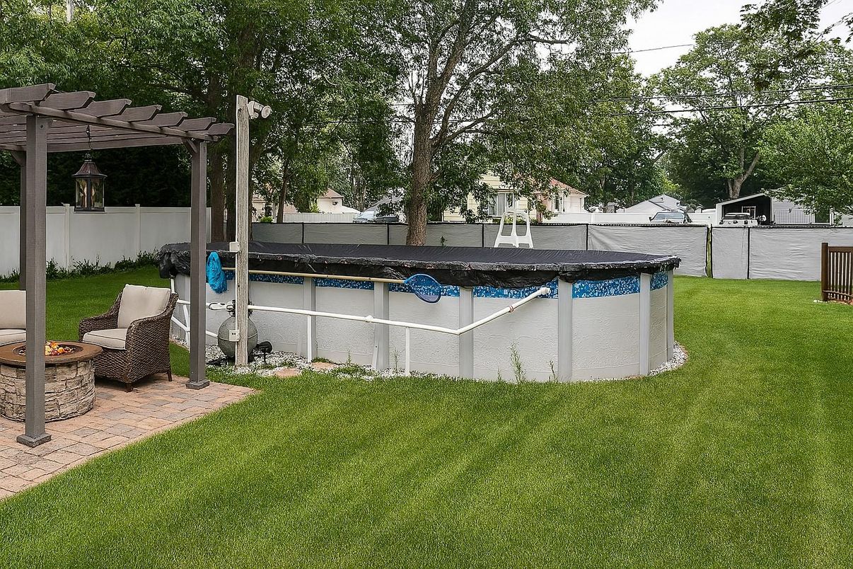 Backyard, Exterior, Pool