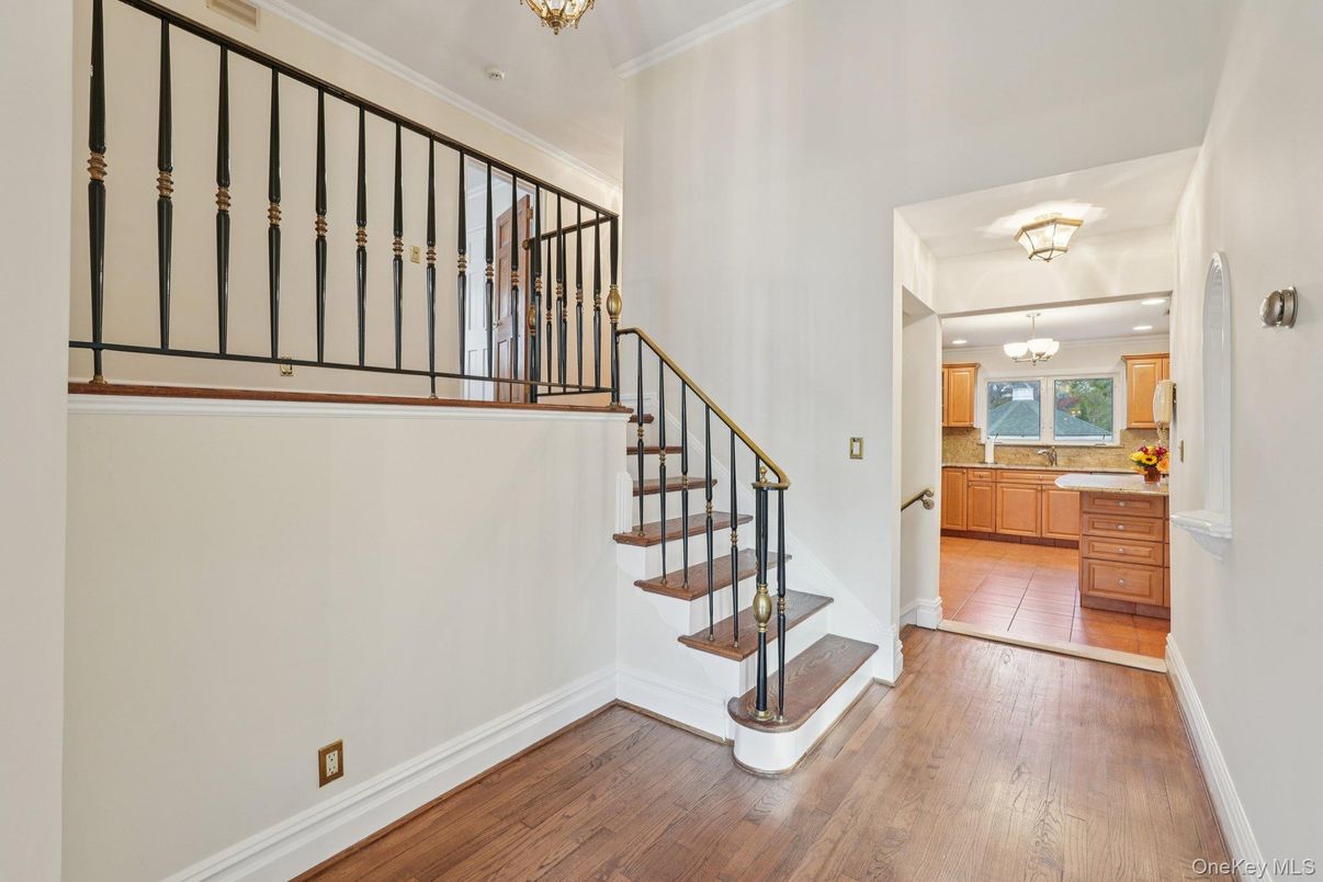Chandelier, Interior, Recessed Lighting, Wood Texture Flooring