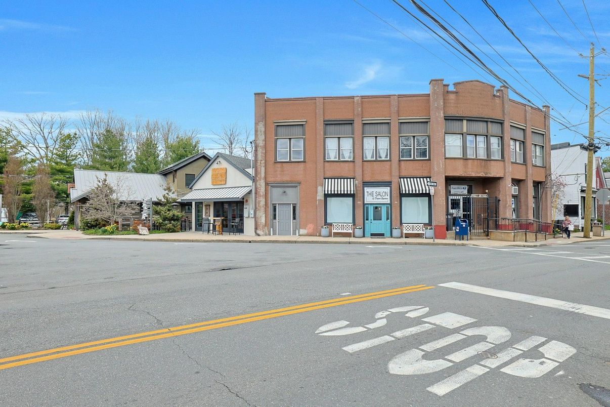 Exterior, Facade, Brick Facade, Condo Building