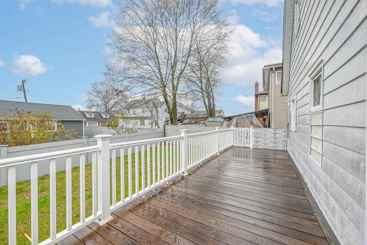 Exterior, Wood Texture Flooring
