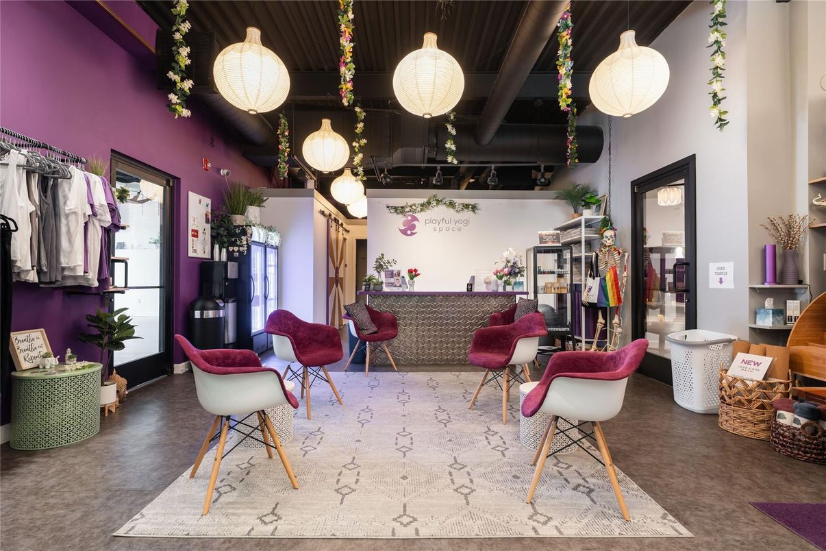 Interior, Living room, Pendant Lights