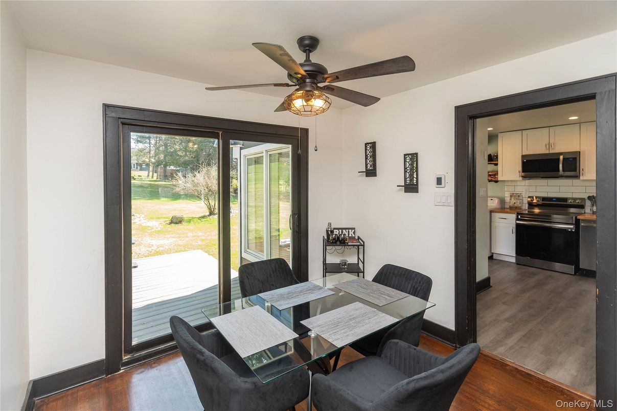 Dining room, Interior, Kitchen, Recessed Lighting, Wood Texture Flooring