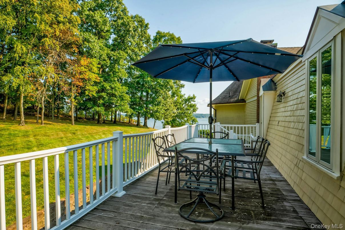 Backyard, Exterior, Water