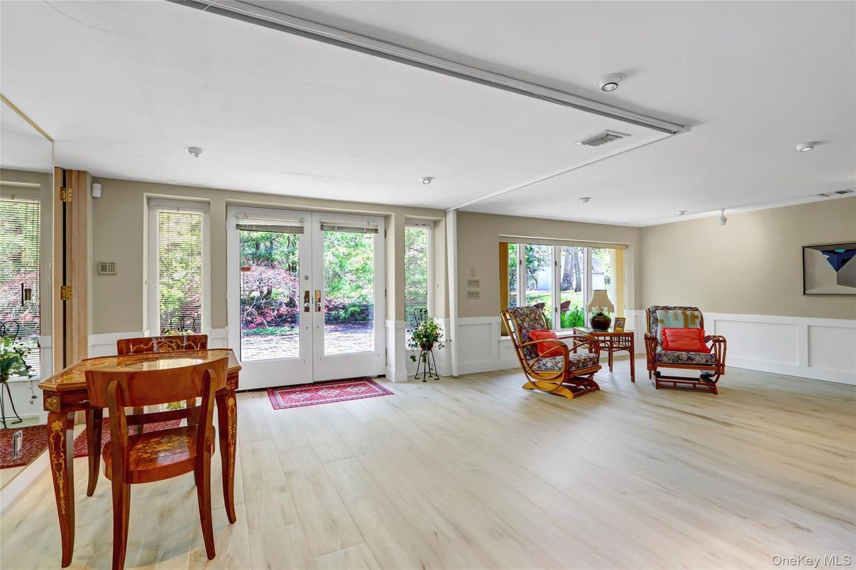 Dining room, Interior, Living room, Recessed Lighting, Wood Texture Flooring