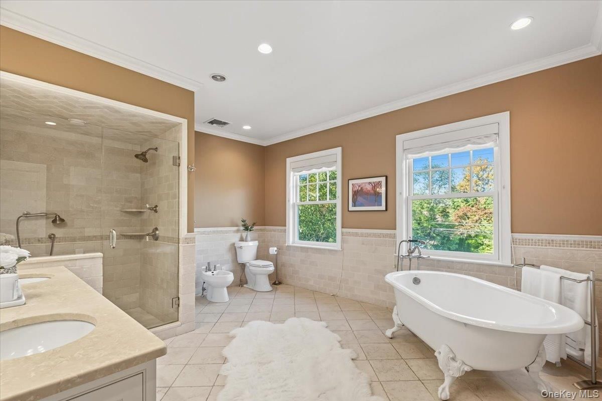 Bathroom, Dual Sink Vanities, Free Standing Baths, Glass Shower, Interior, Recessed Lighting