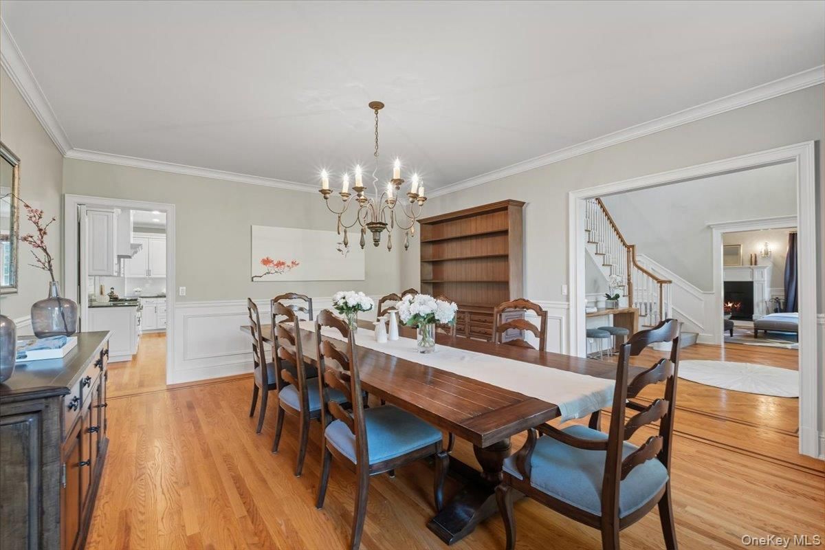 Chandelier, Dining room, Fireplace, Interior, Wood Texture Flooring