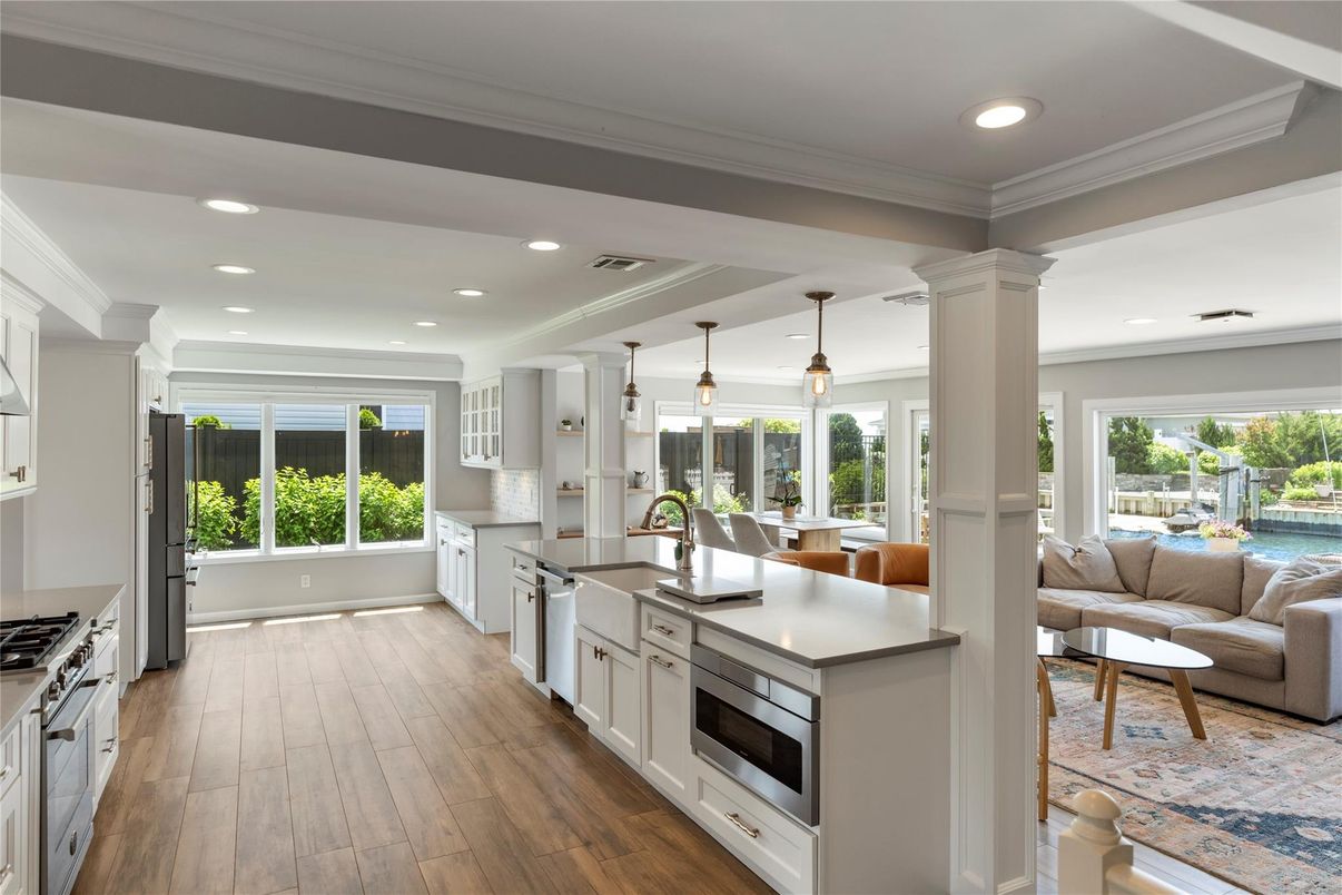 Interior, Kitchen, Living room, Pendant Lights, Recessed Lighting, Stainless Steel Appliances, Wood Texture Flooring