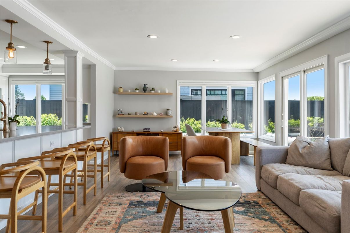 Dining room, Interior, Living room, Pendant Lights, Recessed Lighting, Wood Texture Flooring