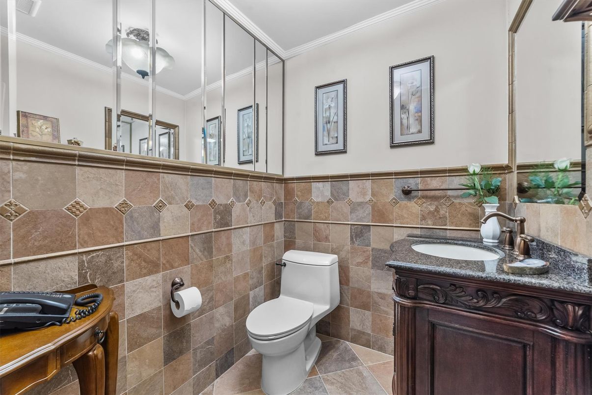 Bathroom, Interior