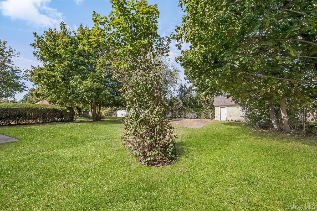 Backyard, Detached Garage, Exterior