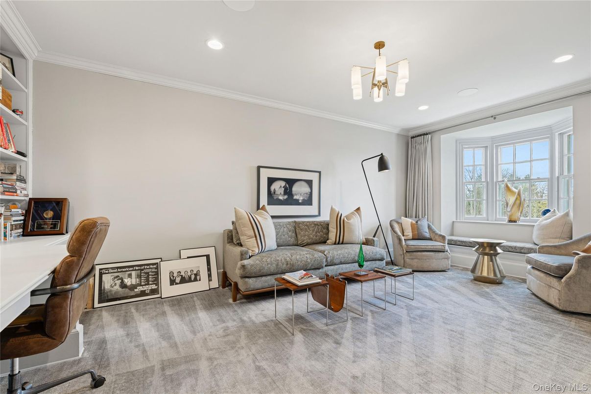 Interior, Living room, Pendant Lights, Recessed Lighting
