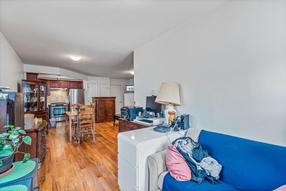 Interior, Kitchen, Living room, Stainless Steel Appliances, Wood Texture Flooring