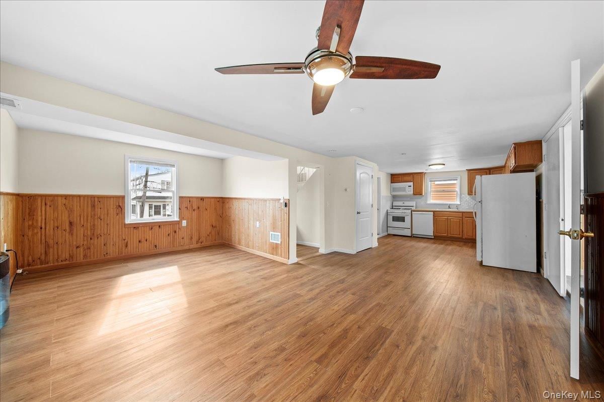 Empty room, Interior, Kitchen, Wood Texture Flooring